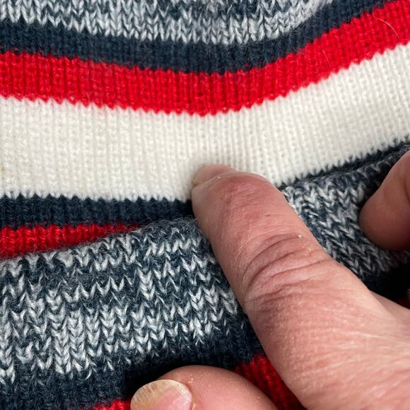 New England Patriots Beanie Pom Knit Hat NFL New Era Sport OS Football Gray Red - Picture 8 of 12